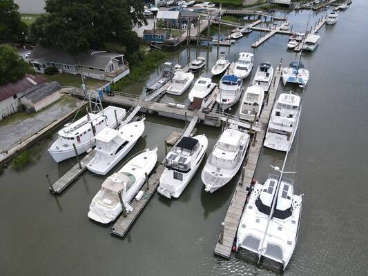 Donnelly Yacht Center & Marina