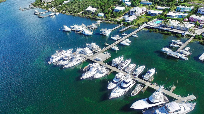 Bluff House Yacht Club & Marina