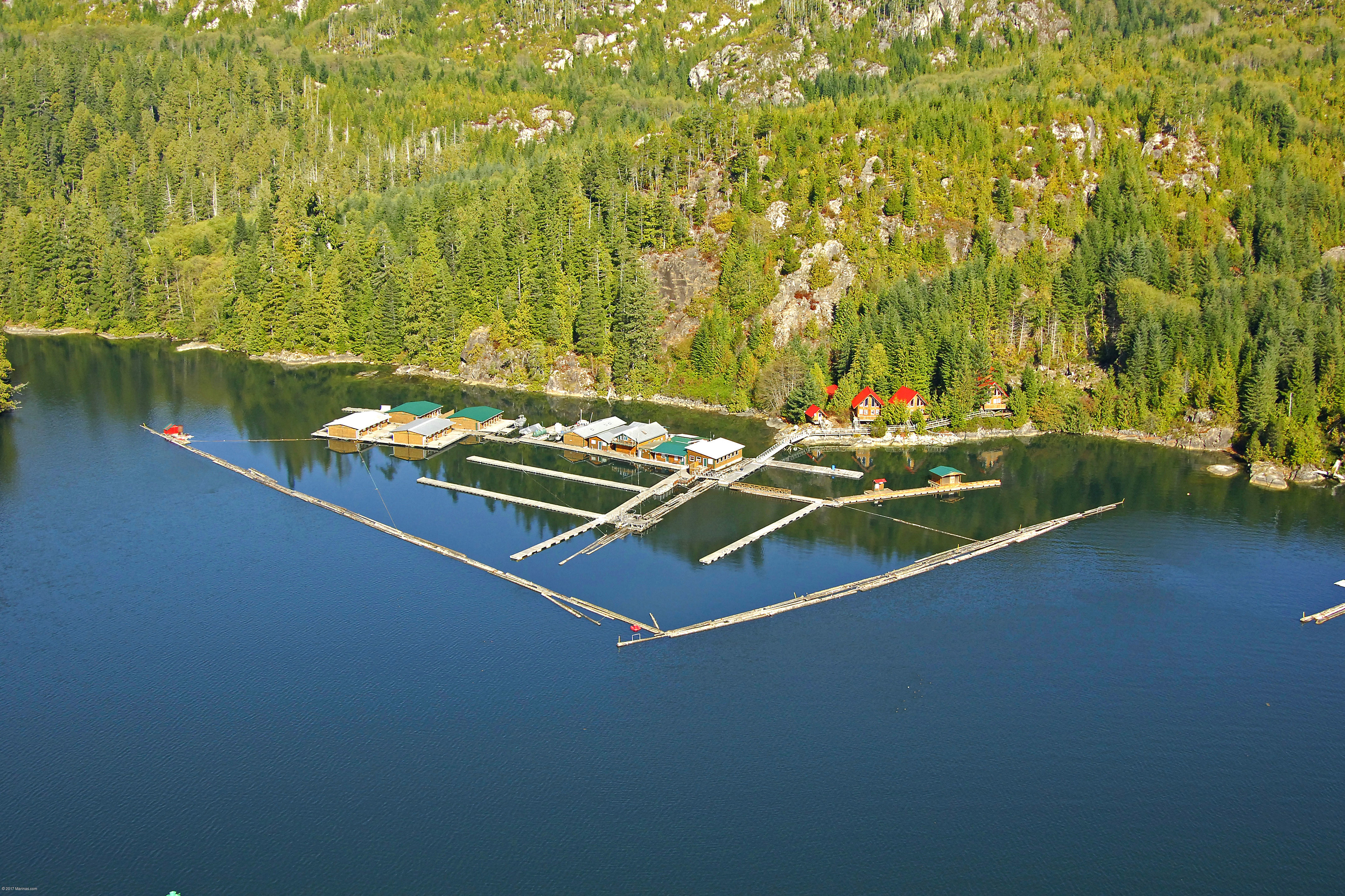 Critter Cove Marina Nootka Sound in Tahsis, BC, Canada Marina Reviews