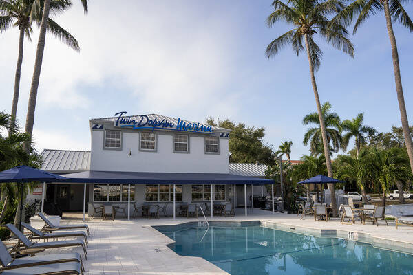 Twin Dolphin Marina
