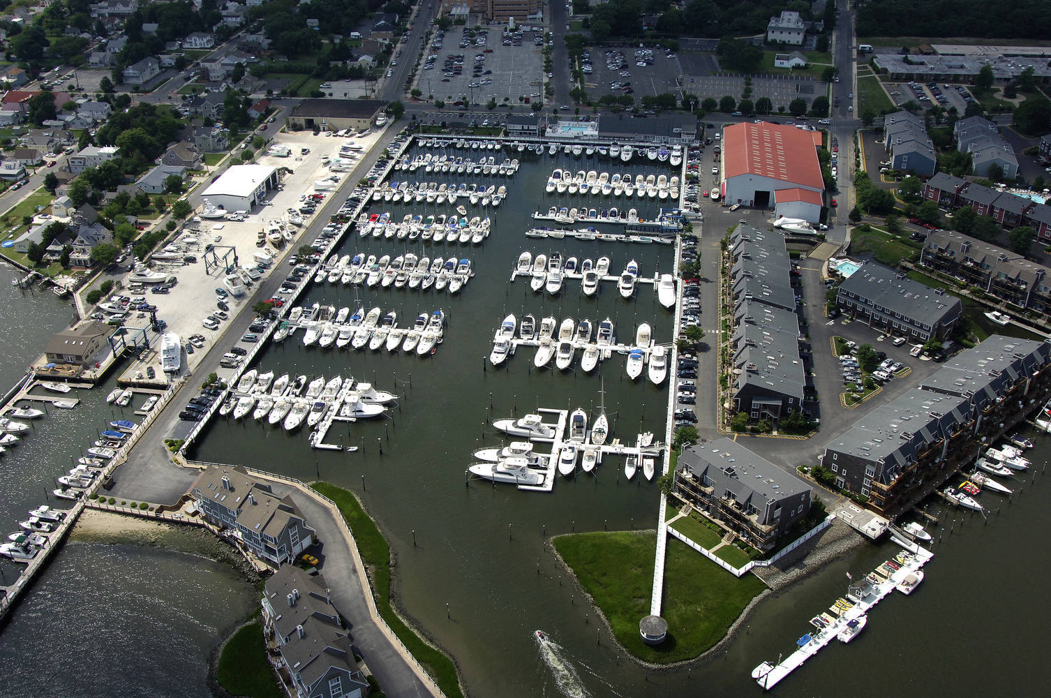 Harbour Cove Marina slip, dock, mooring reservations Dockwa