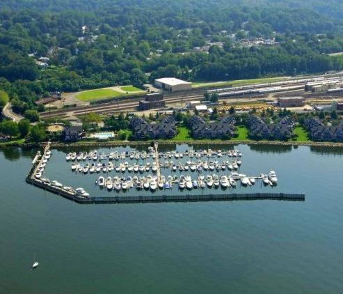 Half Moon Bay Marina slip, dock, mooring reservations Dockwa