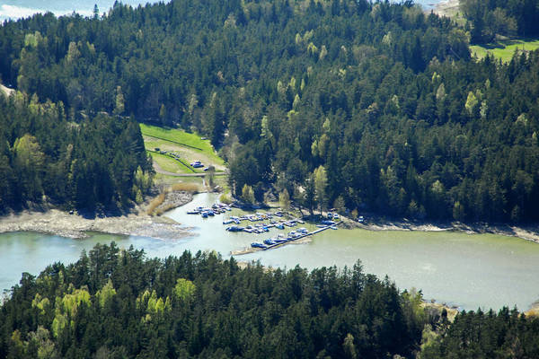 Tjaderholm Marina