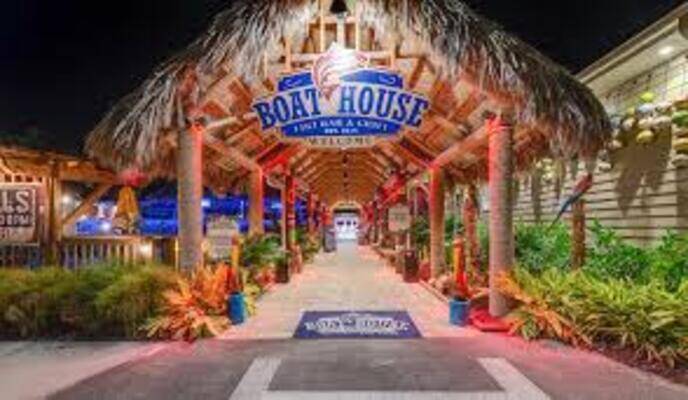 Hinckley Yacht Services - Sweetwater