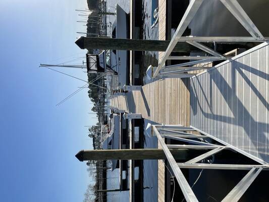 Perrindise Marina & Club