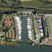 Iron Gate Marina 3B