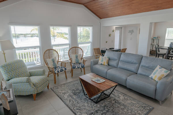 Bluff House Resort and Marina
