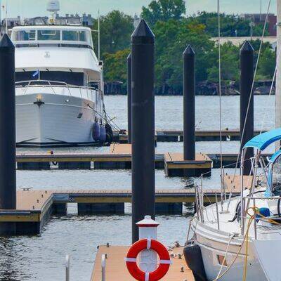 Lighthouse Point Marina