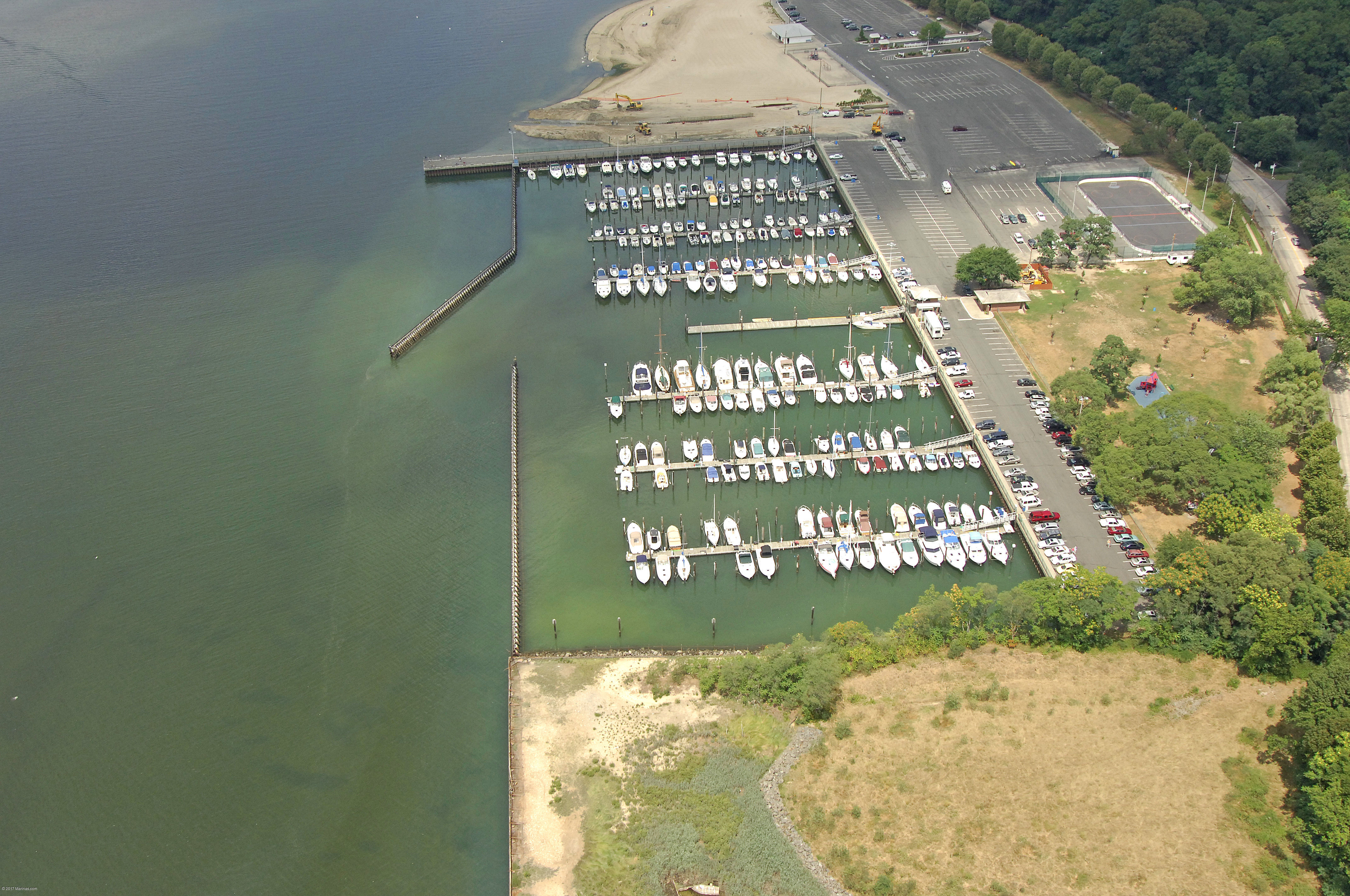 Harry Tappen Boat Basin in Glenwood Landing, NY, United States Marina