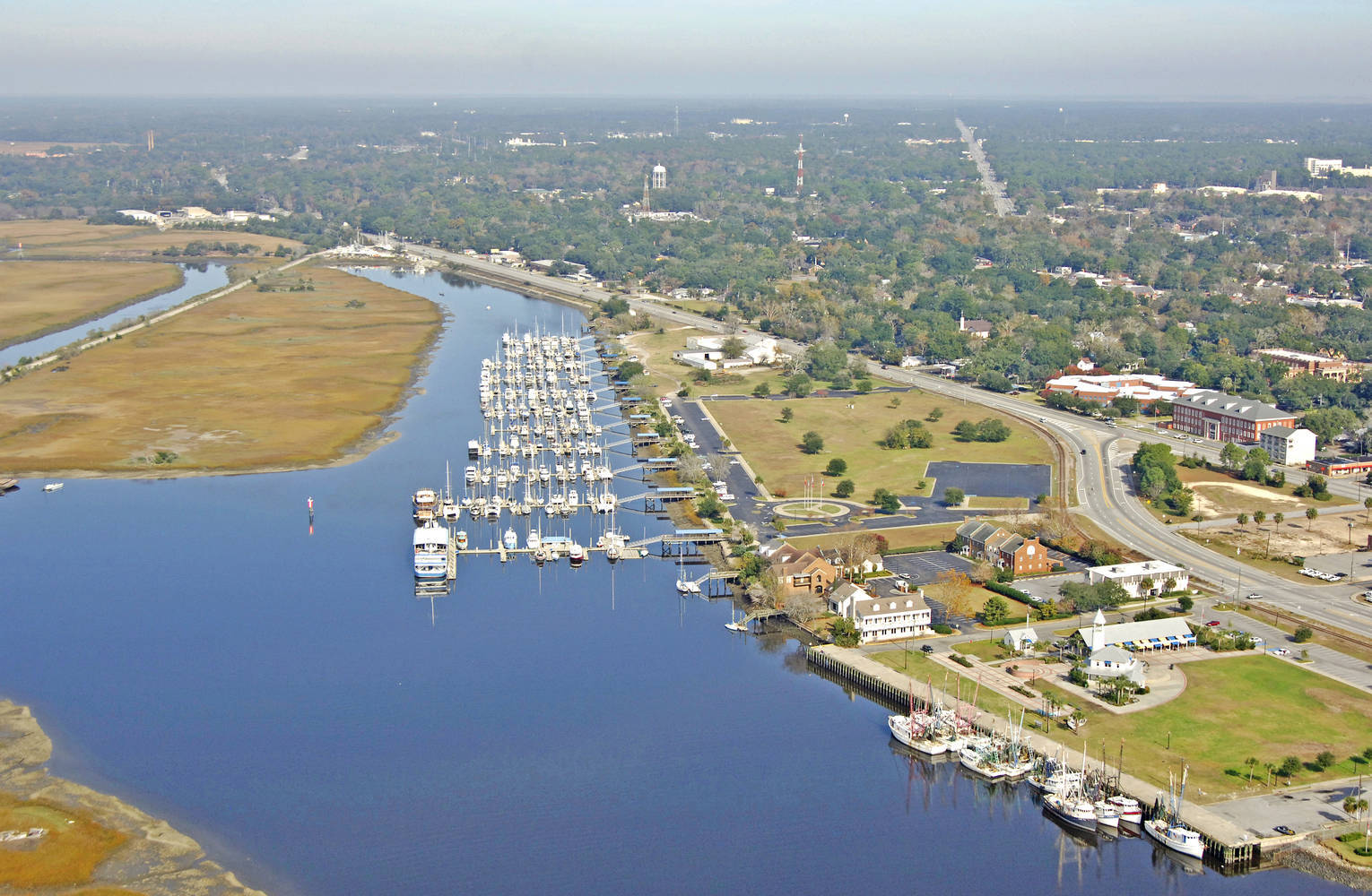Brunswick Landing Marina slip, dock, mooring reservations Dockwa