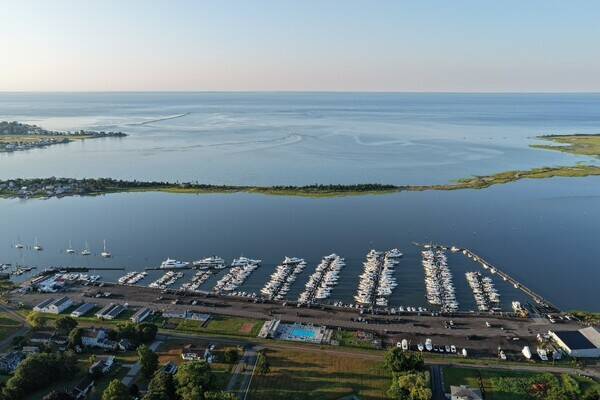 Cedar Island Marina