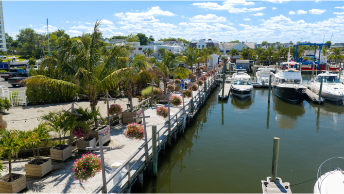 Channel Club Marina