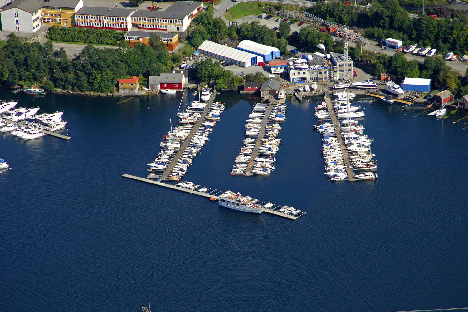 Bjordal og Madsen Marina