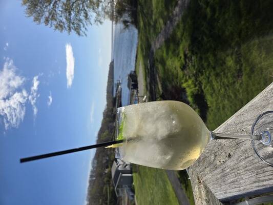 Smugglers Cove Inn
