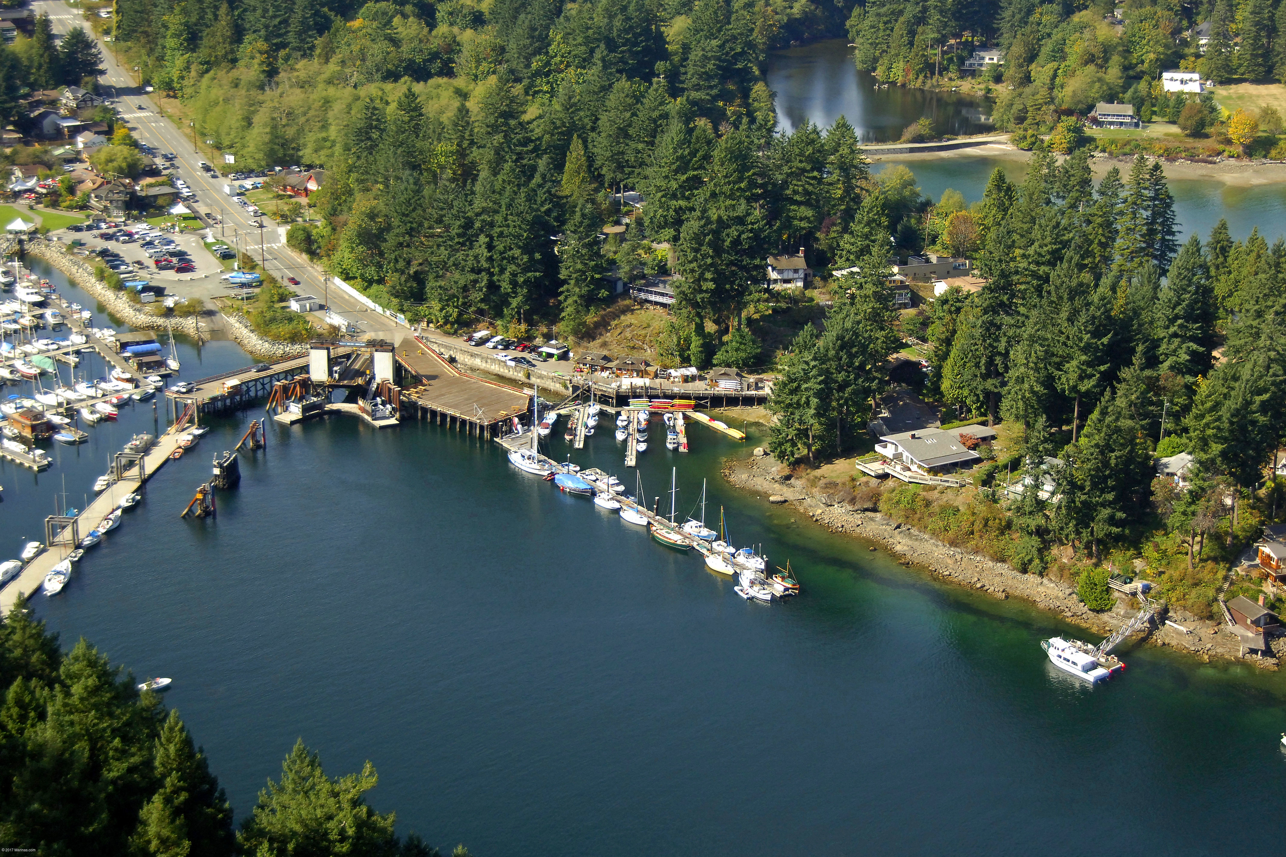 Bowen Island Marina Ltd in Bowen Island, BC, Canada Marina Reviews
