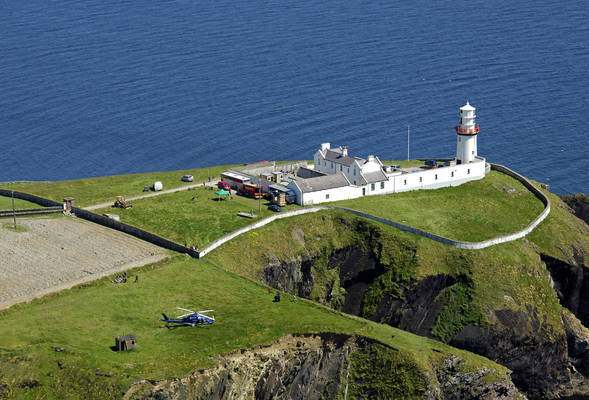 Galley Head Lighthouse In 40 Miles West Of Cork Dun Deide Headland Galley Head Lighthouse In 40 Miles West Of Cork Dun Deide Headland