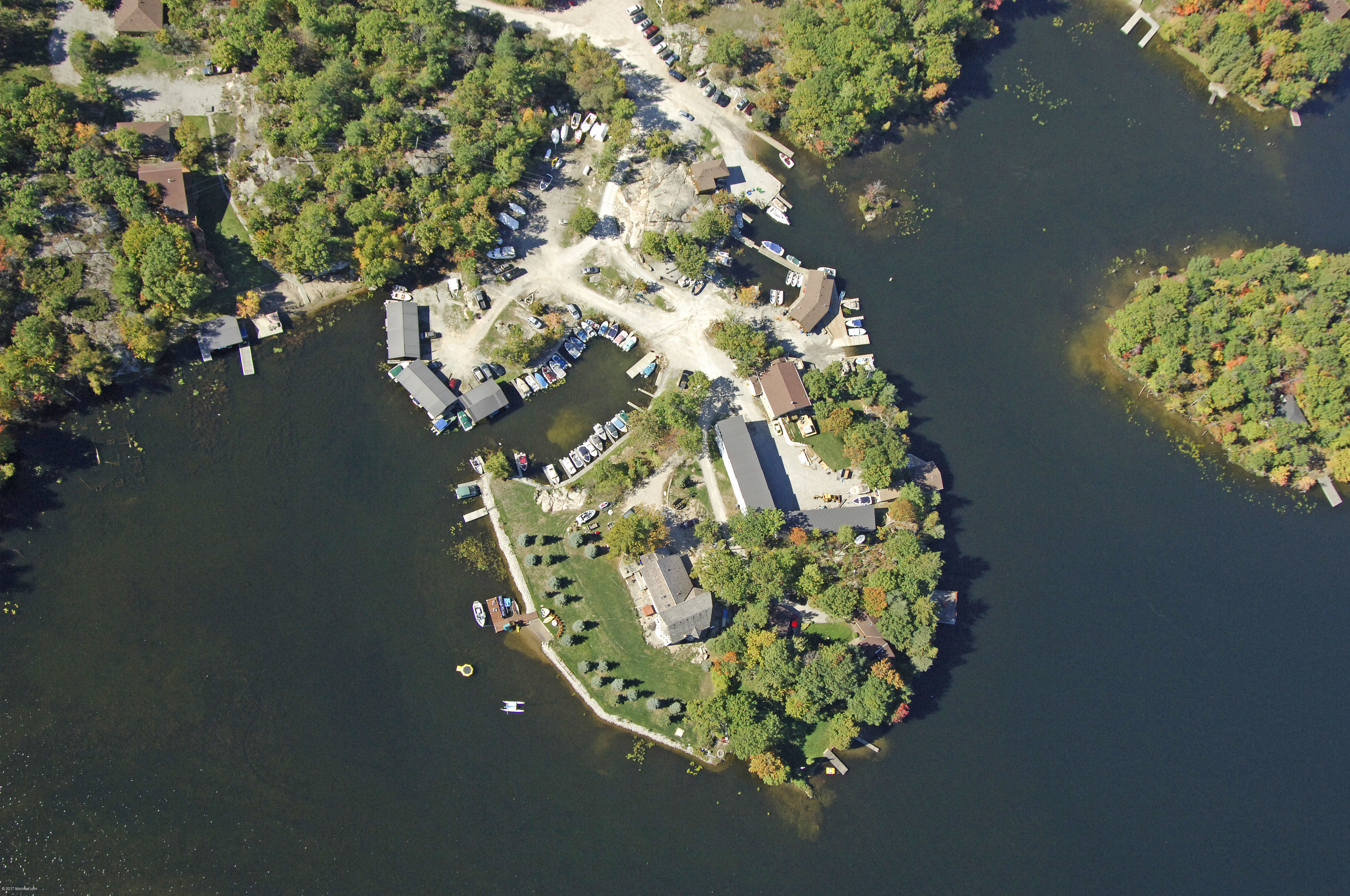 Six Mile Lake Marina Inc in Honey Harbour, ON, Canada Marina Reviews